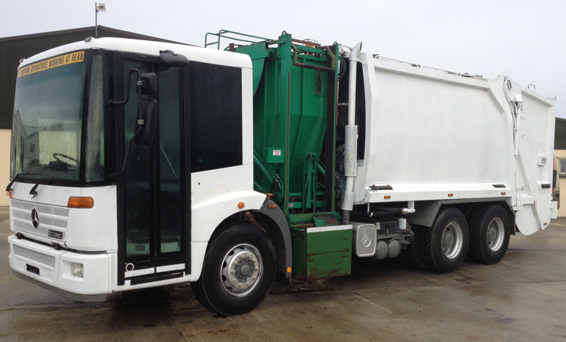 Refuse & Recycle Equipment | White Mercedes Econic 2004 Truck - Refuse ...